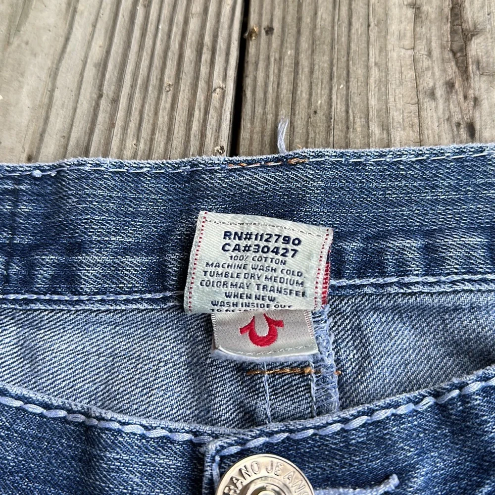 👖 True Religion Bobby Super T Jeans – Distressed Vintage Style